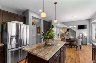 4355 Ventura Pl Dr, Saint Louis, MO 63128 - Photo 19