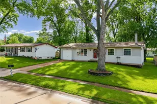 2558 Carousel Ct, Florissant, MO 63031 - Photo 45
