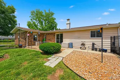 409 Mayfair Drive, Ballwin, MO 63011 - Photo 49