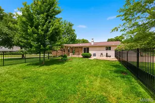 409 Mayfair Dr, Ballwin, MO 63011 - Photo 51