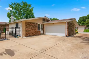 409 Mayfair Dr, Ballwin, MO 63011 - Photo 55