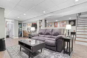 9401 Sophine Ln, Saint Louis, MO 63123 - Photo 17