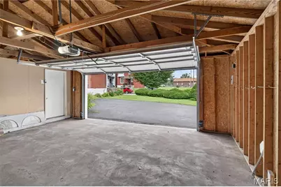 1392 Burd Avenue, Saint Louis, MO 63112 - Photo 27