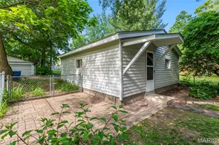 717 Clark St, Saint Charles, MO 63301 - Photo 29