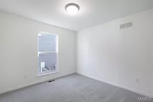 12244 Louiselle Park Dr, Maryland Heights, MO 63043 - Photo 19