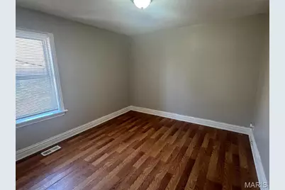 6128 Otto Avenue, Pine Lawn, MO 63120 - Photo 5