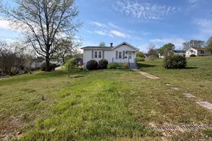 321 Lake St, De Soto, MO 63020 - Photo 37