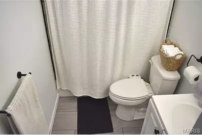 10003 Sakura Drive #D, Saint Louis, MO 63128 - Photo 17