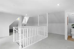 7401 Oxford Dr, Saint Louis, MO 63105 - Photo 31