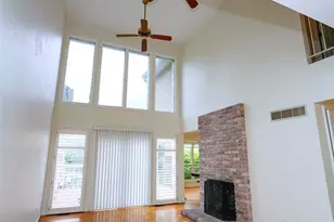 1003 Nobleman Dr, Creve Coeur, MO 63146 - Photo 5