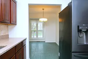 1003 Nobleman Dr, Creve Coeur, MO 63146 - Photo 7