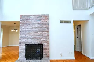 1003 Nobleman Dr, Creve Coeur, MO 63146 - Photo 7