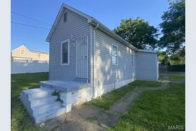 225 E Arlee Avenue, Saint Louis, MO 63125 - Photo 1