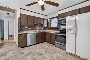 710 Peace Haven Dr, Saint Louis, MO 63125 - Photo 3