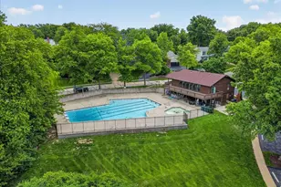 816 Bridlebrook Ln, Kirkwood, MO 63122 - Photo 77