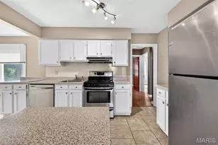 6009 Staely Ave, Saint Louis, MO 63123 - Photo 13