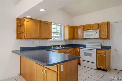1383 Oakridge Estates Drive, Saint Clair, MO 63077 - Photo 9