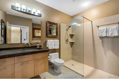 703 N 13th Street #207, Saint Louis, MO 63103 - Photo 27