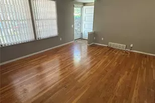 1328 Coppergate Ln, Saint Louis, MO 63138 - Photo 5