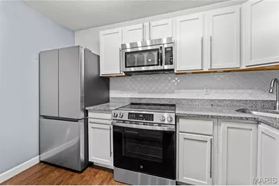 9125 N Swan Circle, Brentwood, MO 63144 - Photo 9