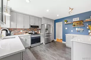 12 Graeler Dr, Saint Louis, MO 63146 - Photo 3