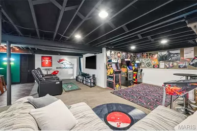 12 Graeler Drive, Saint Louis, MO 63146 - Photo 5