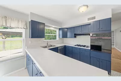 10246 Gregory Court, Saint Louis, MO 63128 - Photo 25