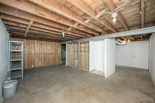 215 Walworth Dr, Saint Louis, MO 63125 - Photo 29