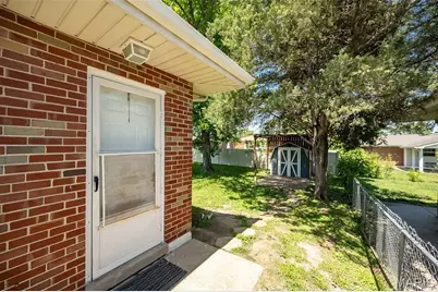 215 Walworth Drive, Saint Louis, MO 63125 - Photo 31