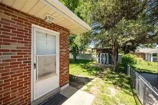 215 Walworth Dr, Saint Louis, MO 63125 - Photo 31