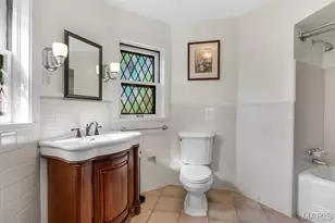 7312 Ravinia Dr, Saint Louis, MO 63121 - Photo 21