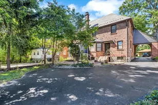 7312 Ravinia Dr, Saint Louis, MO 63121 - Photo 3