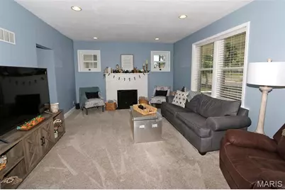 6772 Bartmer Avenue, University City, MO 63130 - Photo 5
