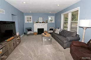 6772 Bartmer Ave, University City, MO 63130 - Photo 5