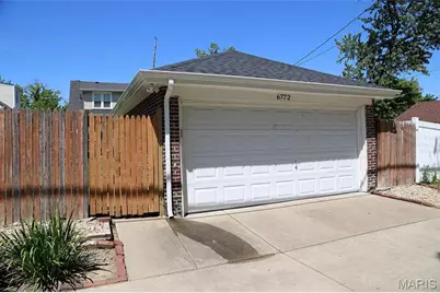 6772 Bartmer Avenue, University City, MO 63130 - Photo 25