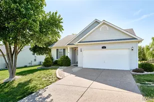 412 Fuller Dr, Wentzville, MO 63385 - Photo 1