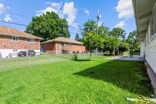 9709 Brookmere Dr, Saint Louis, MO 63123 - Photo 29