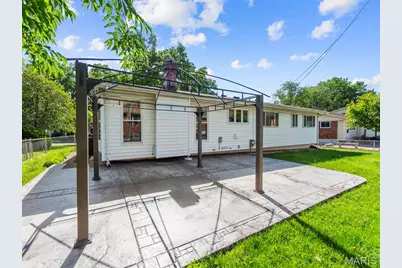 9709 Brookmere Drive, Saint Louis, MO 63123 - Photo 25