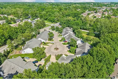 2415 S Lakeridge Court #15, Lake Saint Louis, MO 63367 - Photo 37