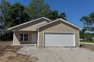 217 S 6th St, Elsberry, MO 63343 - Photo 1
