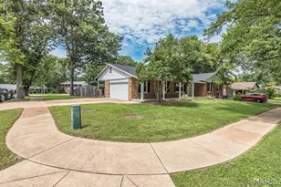 3633 Rue De Renard, Florissant, MO 63034 - Photo 3