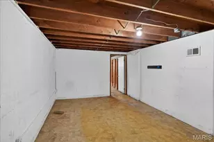 1225 Lakeview Ave, Saint Louis, MO 63138 - Photo 13