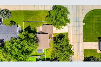 1301 Cave Springs Estate Drive, Saint Peters, MO 63376 - Photo 29