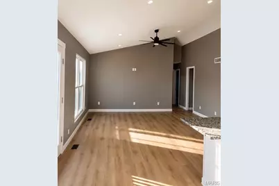 302 Chestnut View Rd, Farmington, MO 63640 - Photo 3