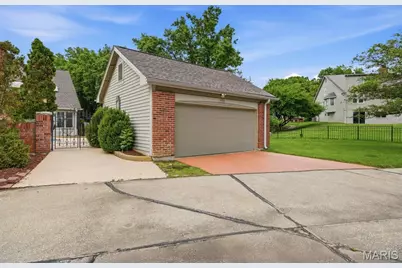 14300 Open Meadow Court, Chesterfield, MO 63017 - Photo 31