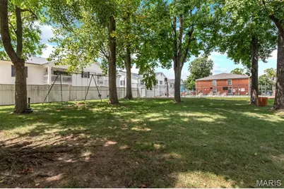 4353 Chateau De Ville Drive #D, Oakville, MO 63129 - Photo 43