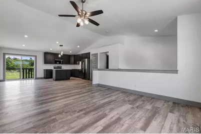 28716 Woodland Heights Drive, Warrenton, MO 63383 - Photo 9