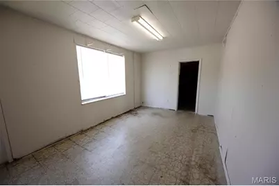 704 Kingshighway St, Perryville, MO 63775 - Photo 15