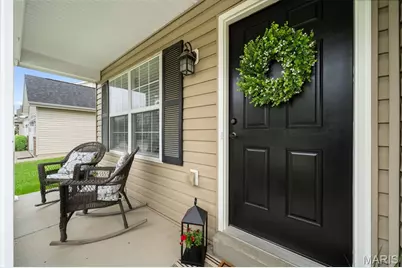 1113 Centre Lake Drive, Saint Peters, MO 63376 - Photo 3