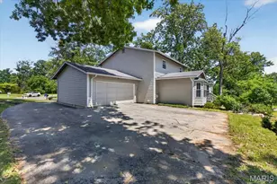 1203 Whispering Pines Dr, Saint Louis, MO 63146 - Photo 43